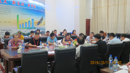 新羅區政協(xié)曹溪聯(lián)絡(luò )組“服務(wù)鎮街·建言南城發(fā)展”座談會(huì )在我司召開(kāi)